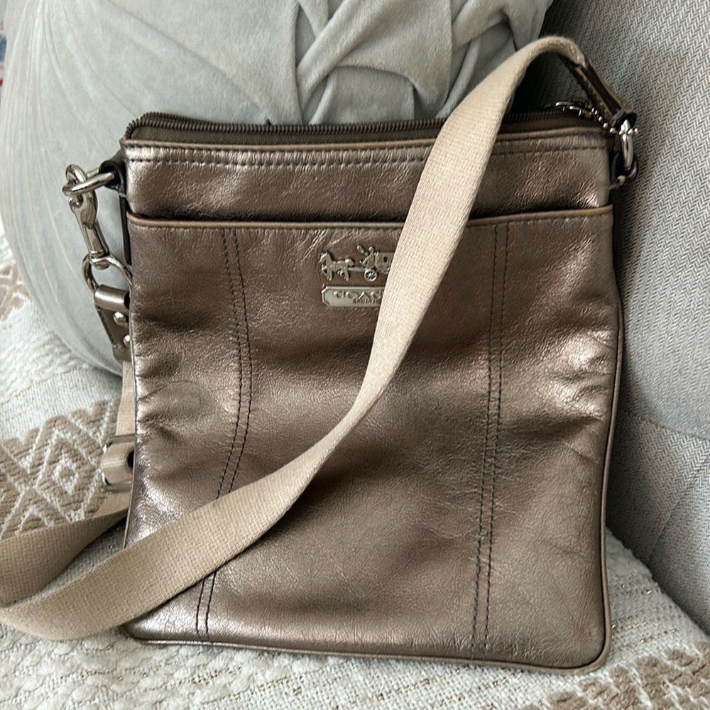 🩶🤎Coach flat crossbody